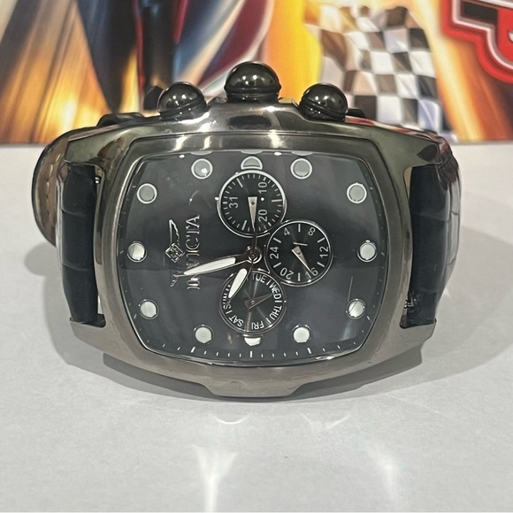 Invicta Lupah Black and Silver Vintage Watch - Picture 6 of 12